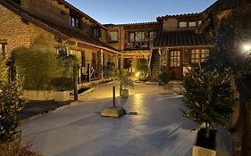 Curahue Apart Hotel